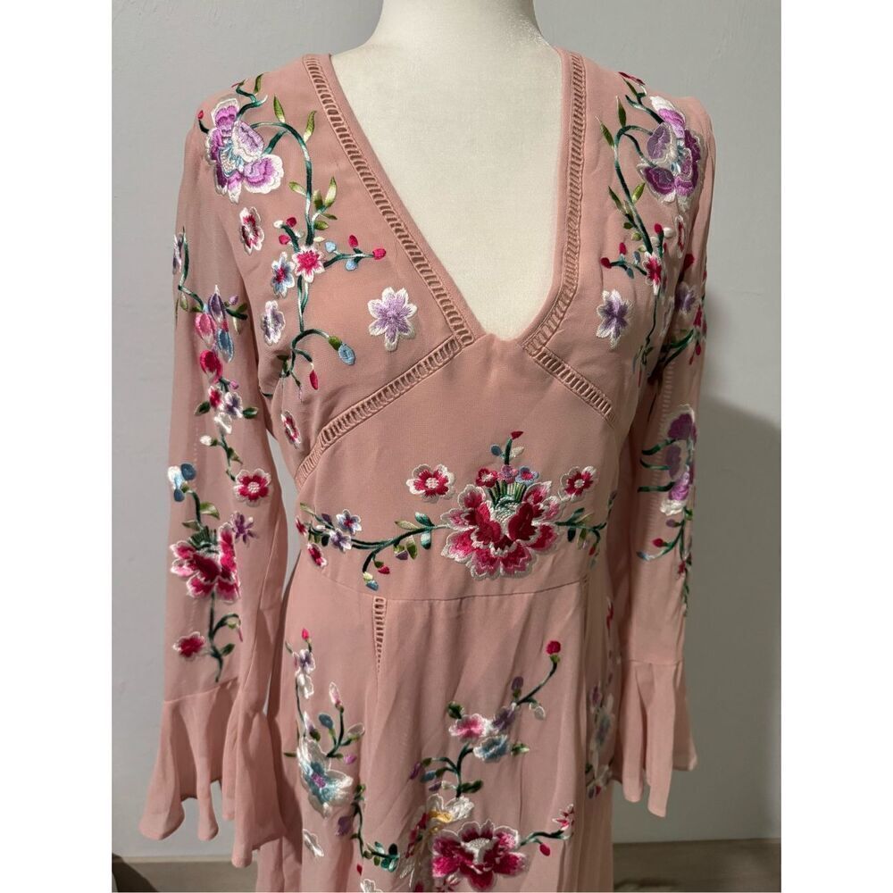 ASOS pink embroidered bell sleeve pink dress 8 - Picture 10 of 10